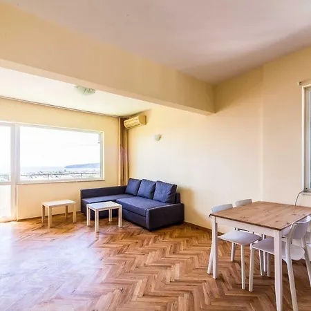 Central With Amazing Sea And City Views Lejlighed